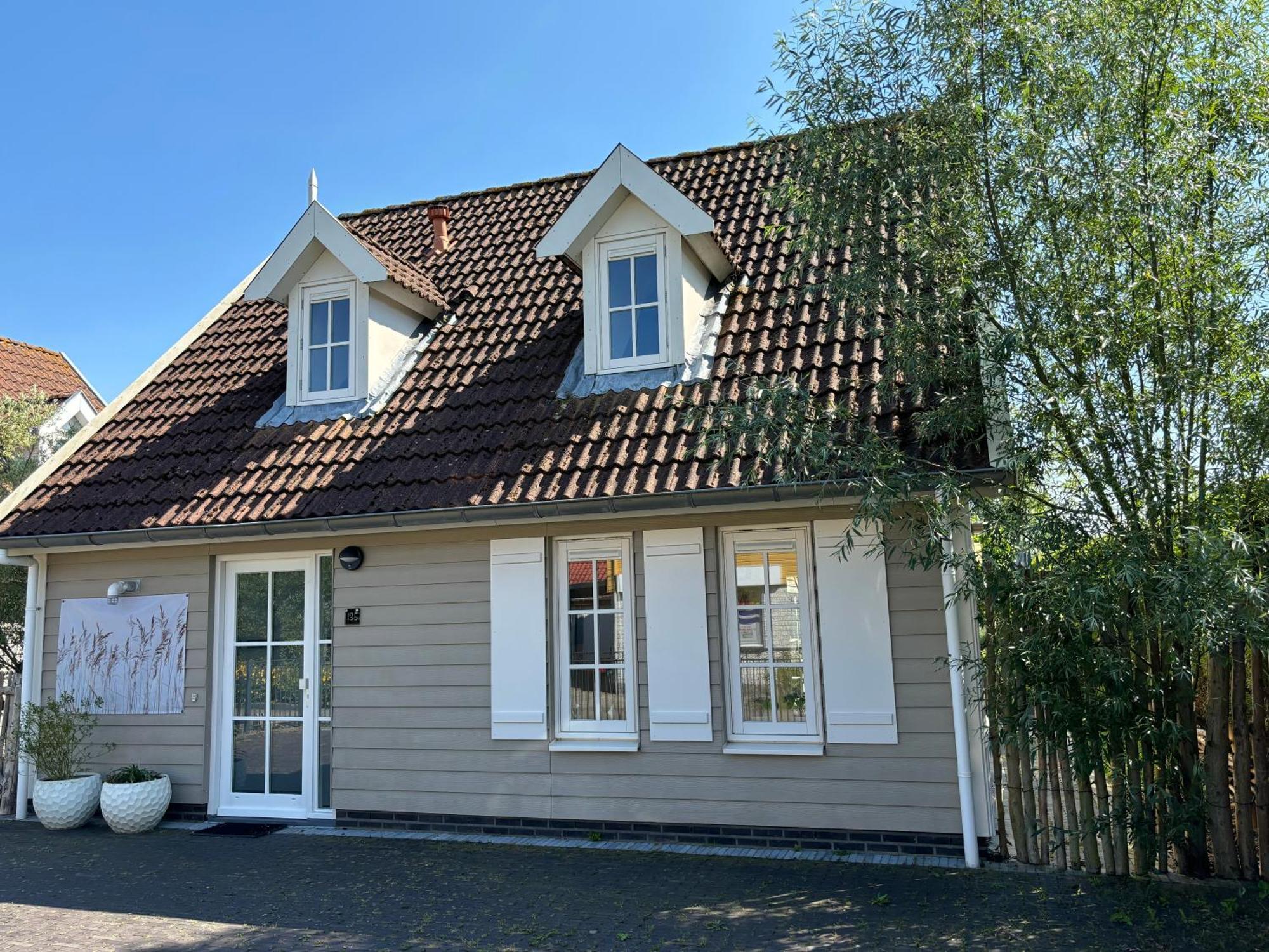Comfortabel En Gezellig Vakantiehuis Bij Het Strand Wemeldinge Esterno foto